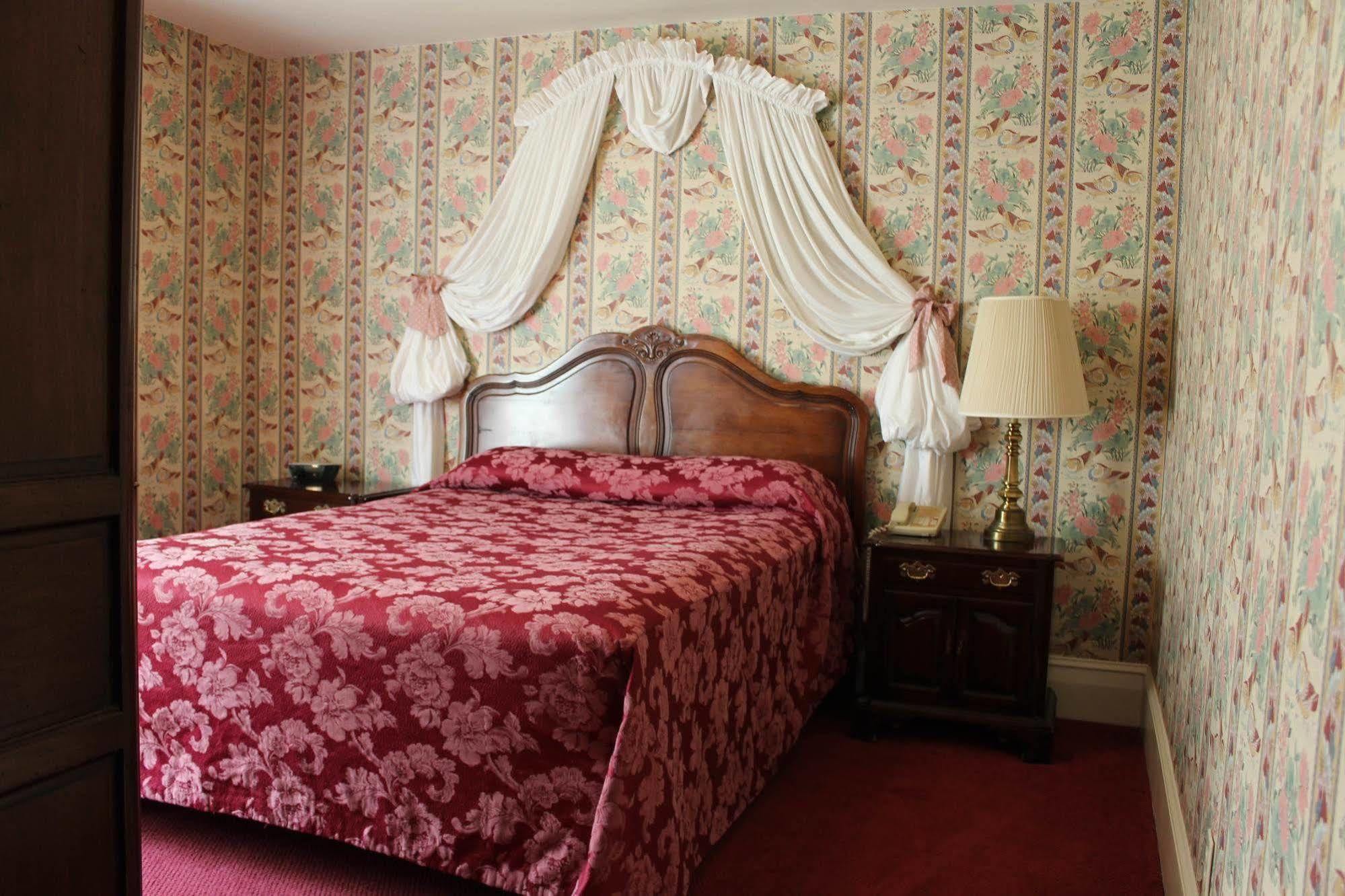 White Inn Fredonia Bagian luar foto