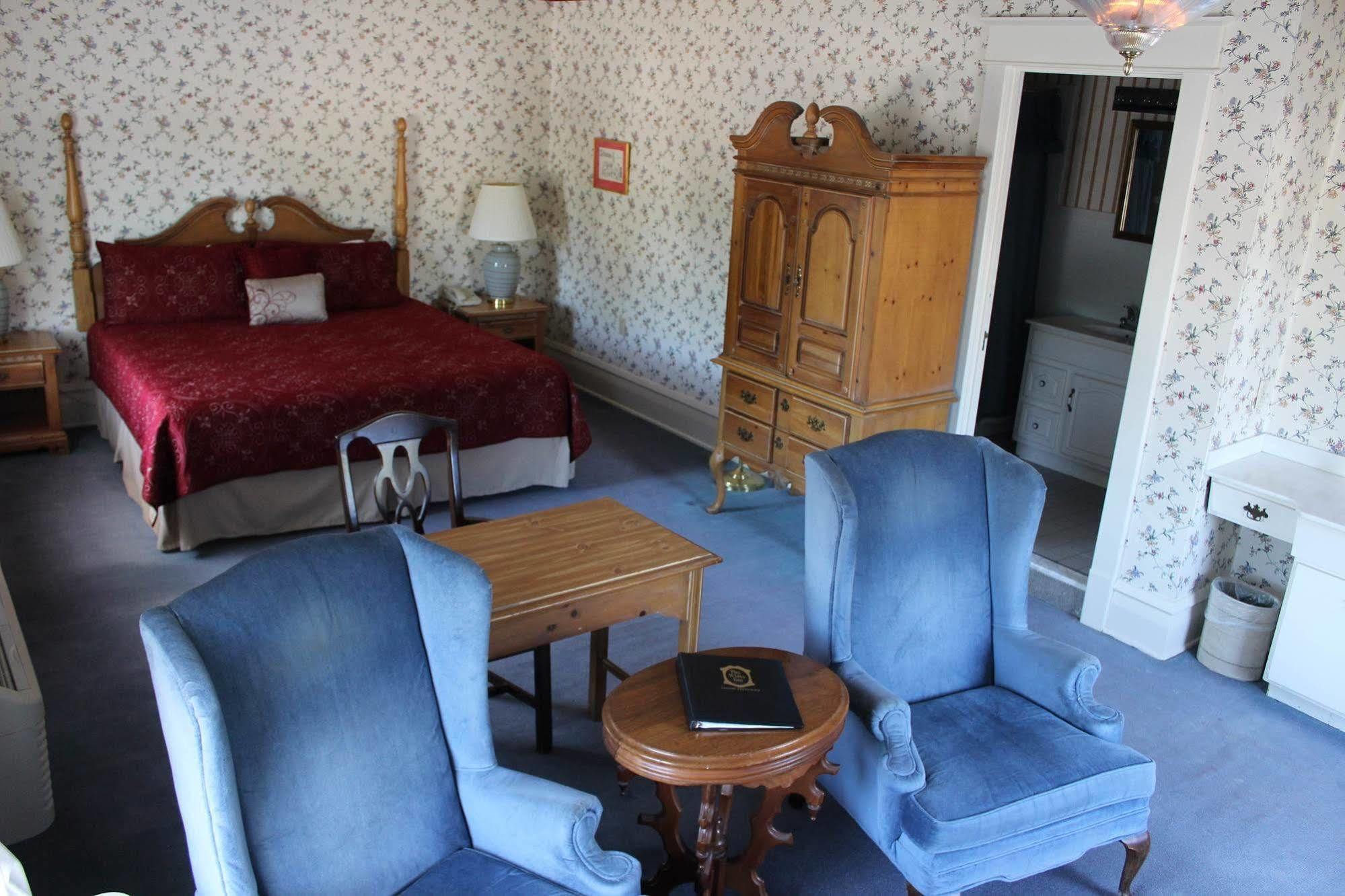 White Inn Fredonia Bagian luar foto