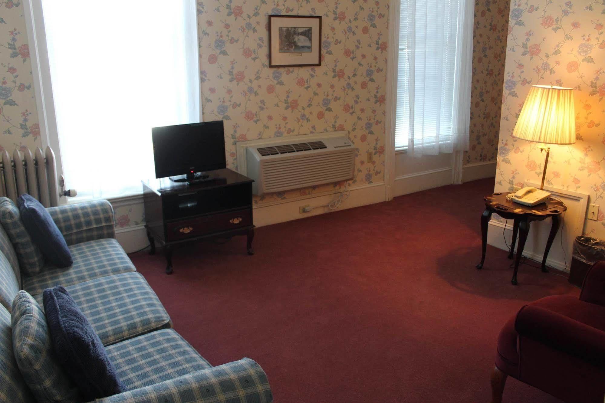 White Inn Fredonia Bagian luar foto